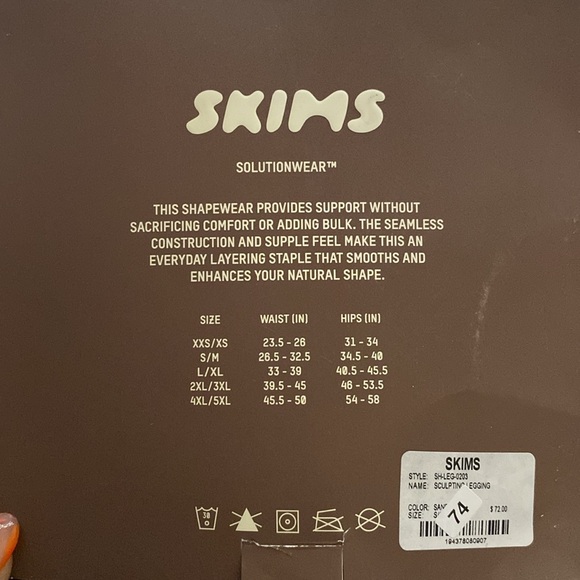 SKIMS Sculpting Legging Color is Sand.Size is S/M - Picture 3 of 3